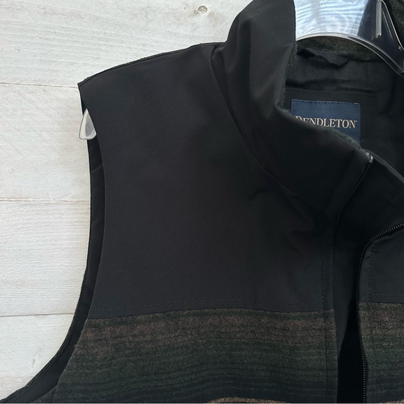 Pendleton Men’s M/L Wool Blend Vest • Black Green • NWT - Picture 8 of 12